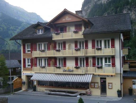 Hotel Des Alpes Кандерстег Екстериор снимка