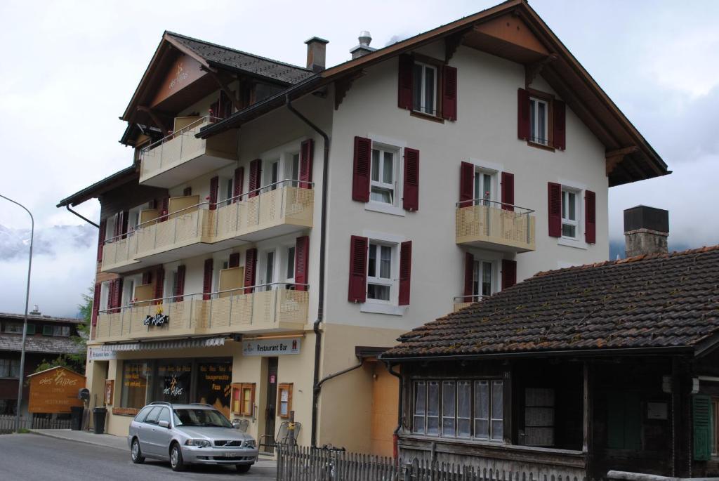 Hotel Des Alpes Кандерстег Екстериор снимка