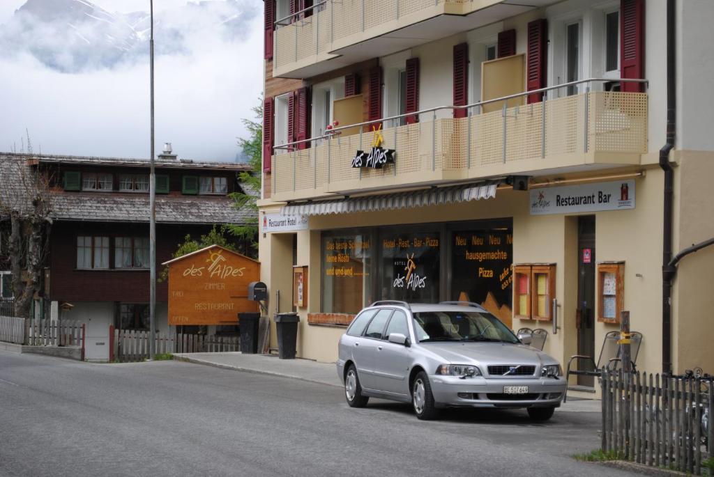 Hotel Des Alpes Кандерстег Екстериор снимка